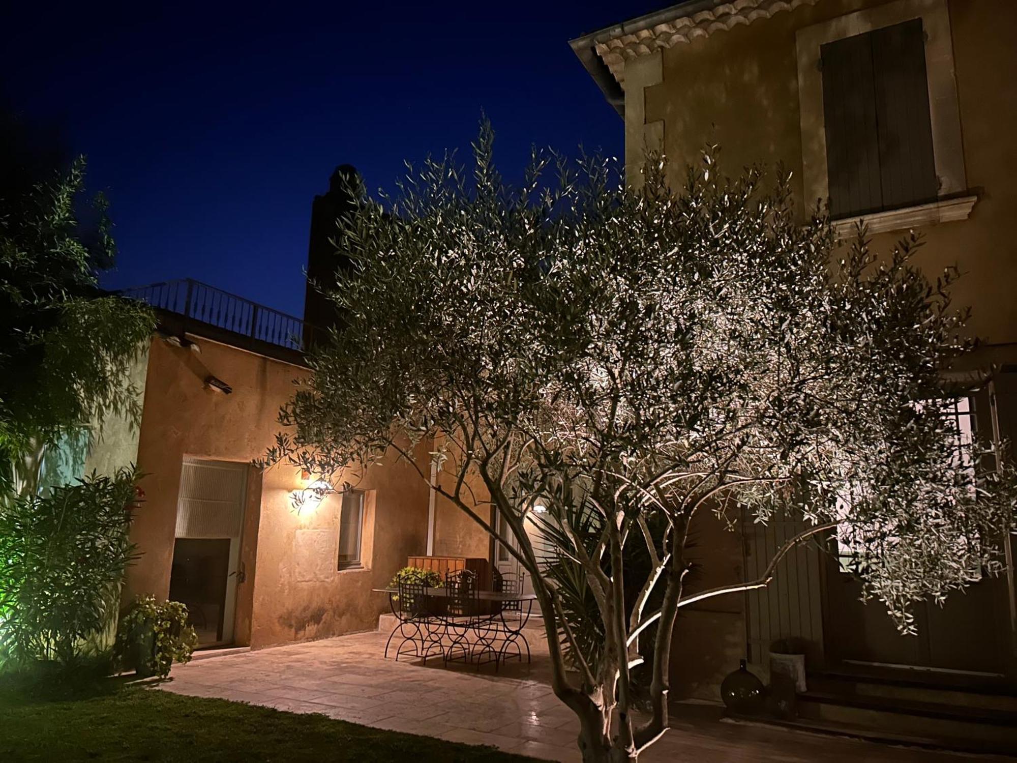 Les Tilleuls Cavaillon Exterior photo